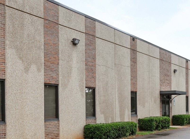 319 Chapanoke Rd, Raleigh, NC for lease - Building Photo - Image 2 of 5