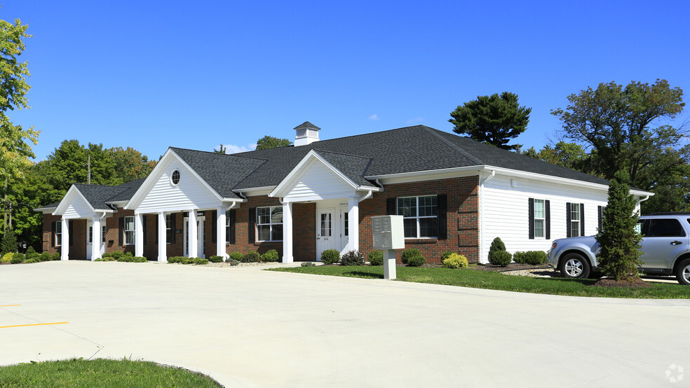 36591 Center Ridge Rd, North Ridgeville, OH for sale - Primary Photo - Image 1 of 1