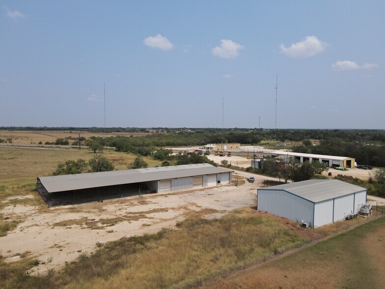 1007 W State Highway 97, Jourdanton, TX for sale - Building Photo - Image 1 of 1