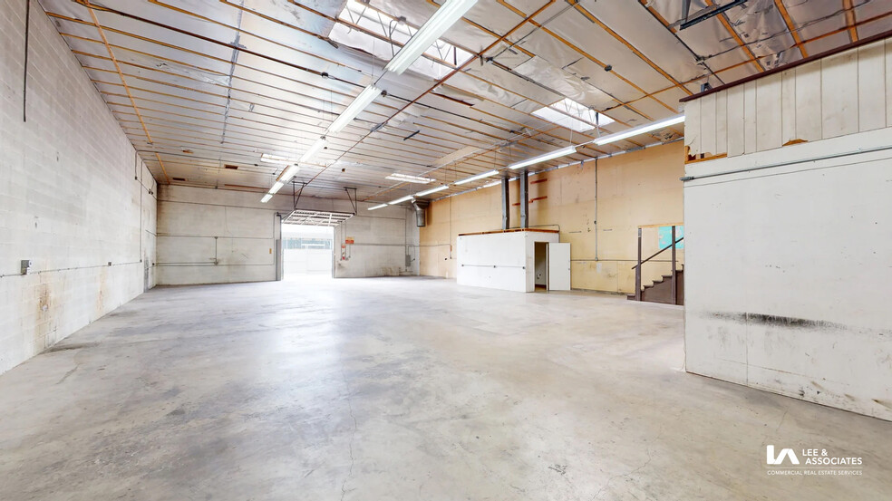 1638 W Cowles St, Long Beach, CA for sale - Building Photo - Image 3 of 9