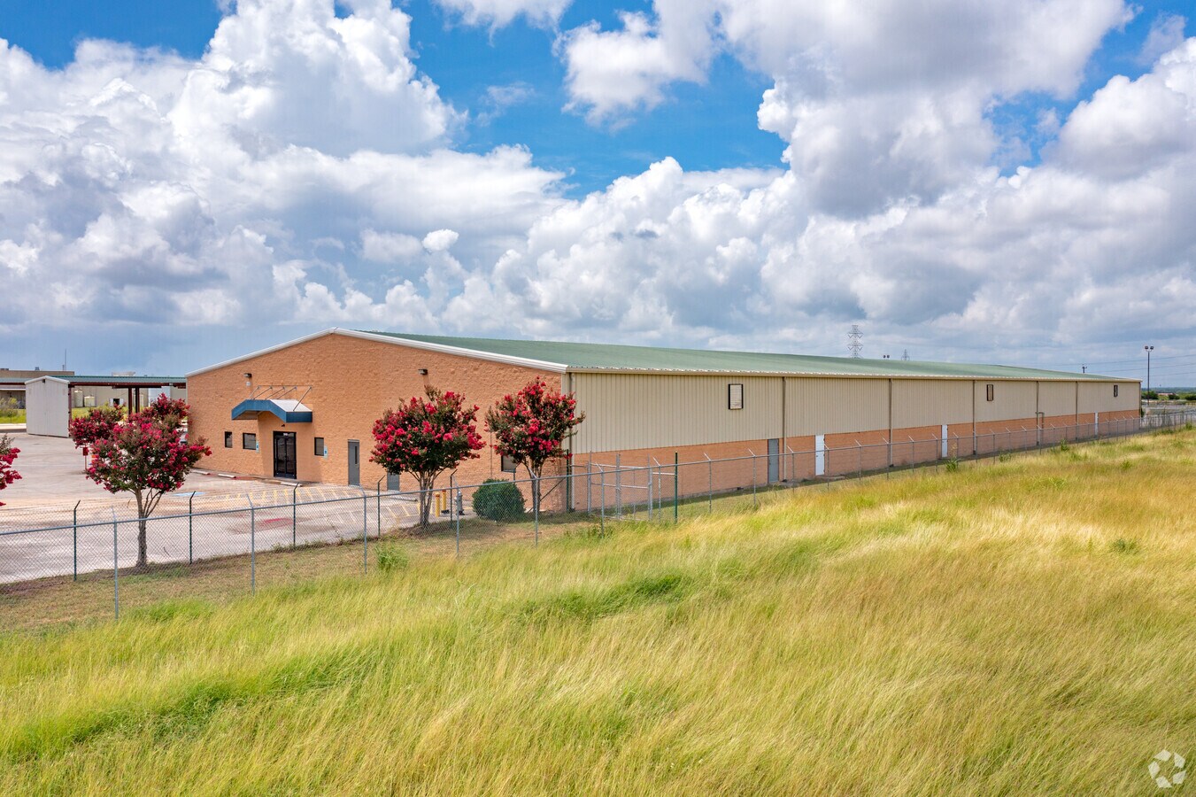 10425 Fischer Rd, Von Ormy, TX 78073 Industrial for Sale