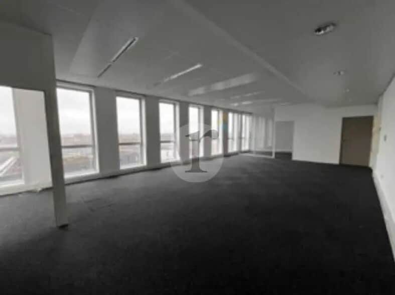 Office in Lille for lease - Interior Photo - Image 1 of 4