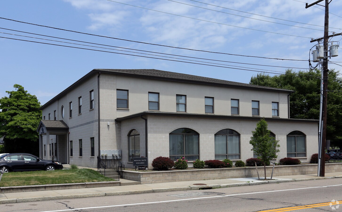 400 Warren Ave, East Providence, RI 02914