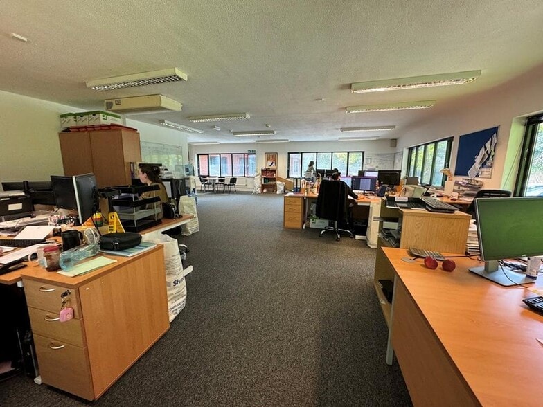 44A High St, Fareham for lease - Building Photo - Image 3 of 13