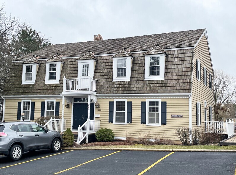 1606 W Colonial Pky, Inverness, IL for sale - Building Photo - Image 1 of 1