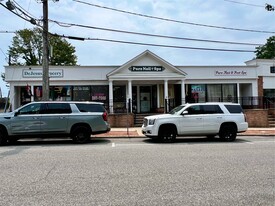 26-28 Jagger Ln, Southampton NY - Parking Garage