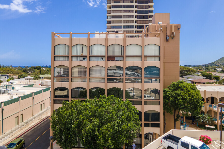 4211 Waialae Ave, Honolulu, HI for lease - Building Photo - Image 3 of 6