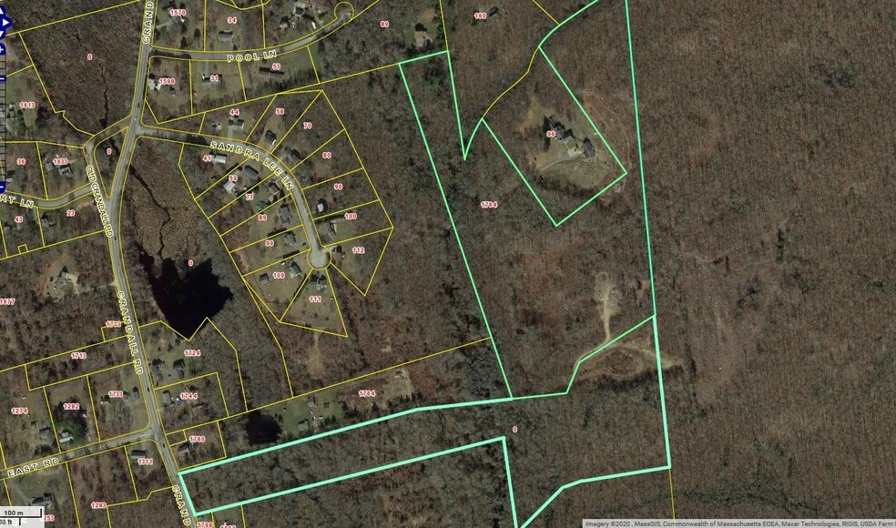 1764 Crandall Rd, Tiverton, RI 02878