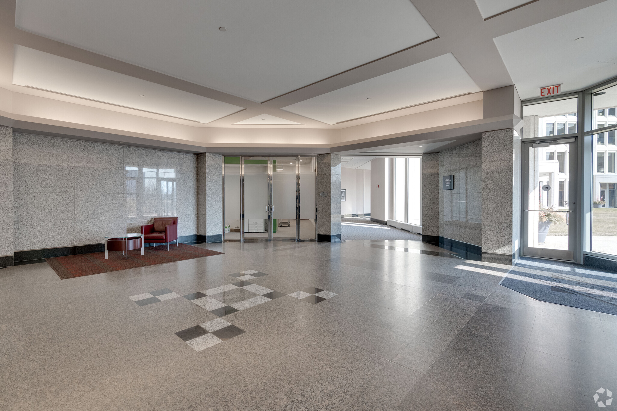 2001 Spring Rd, Oak Brook, IL for lease Interior Photo- Image 1 of 35