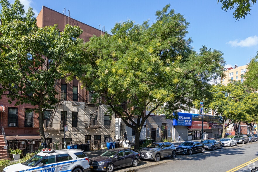 260 W 135th St, New York, NY for lease - Building Photo - Image 1 of 2