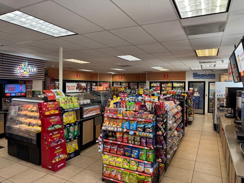 5001 Clara St, Cudahy, CA for sale - Building Photo - Image 2 of 5