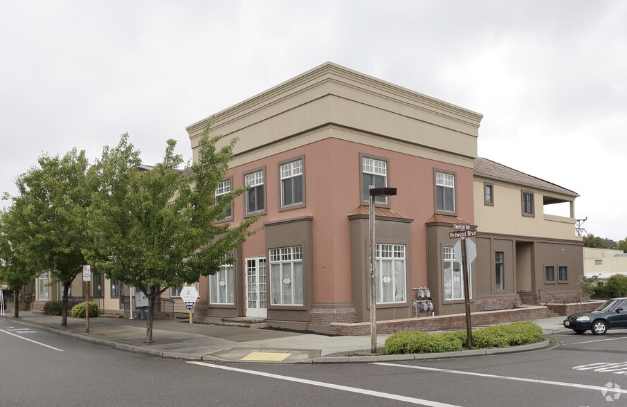 7400 Redwood Blvd, Novato, CA for lease - Primary Photo - Image 1 of 21