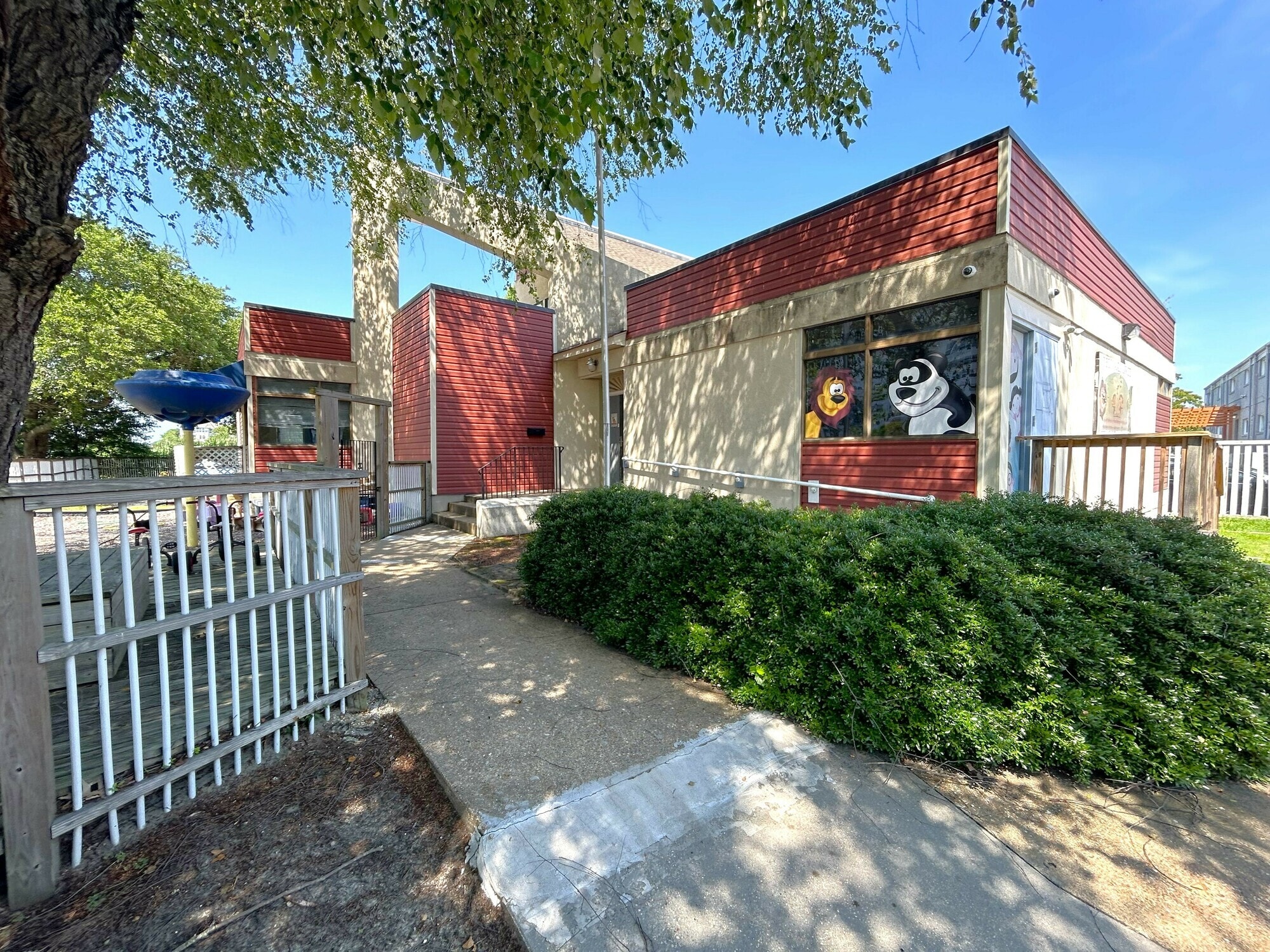 4020 Llewellyn Ave, Norfolk, VA for sale Primary Photo- Image 1 of 7