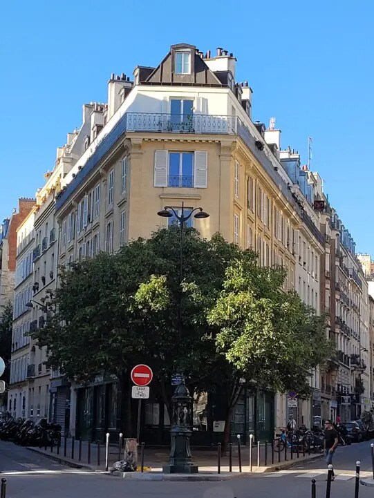 25 Rue Sainte-Isaure, Paris for lease Building Photo- Image 1 of 17