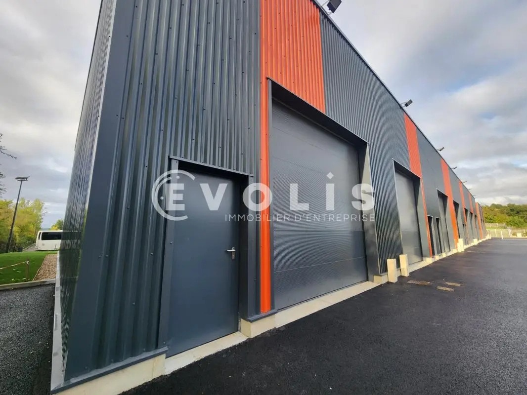 31 Rue Du Claret, Charvieu-Chavagneux for lease Building Photo- Image 1 of 27