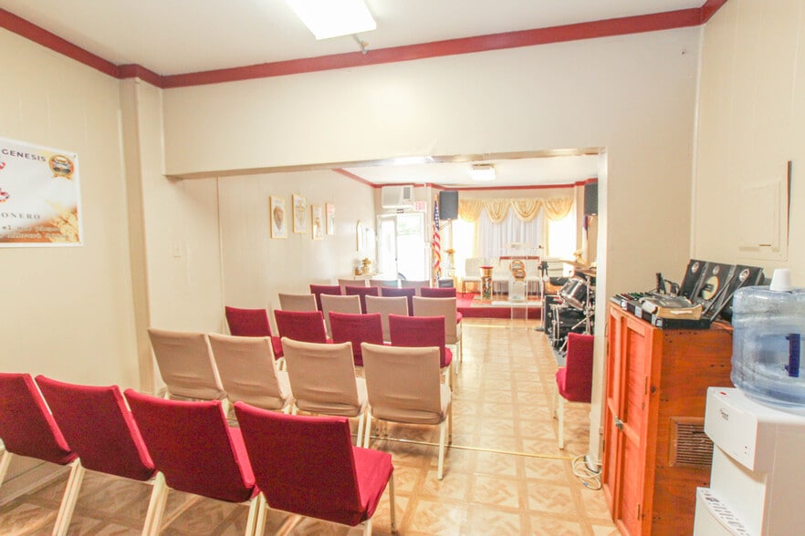 813-815 E 4th St, Bethlehem, PA for lease - Interior Photo - Image 3 of 8