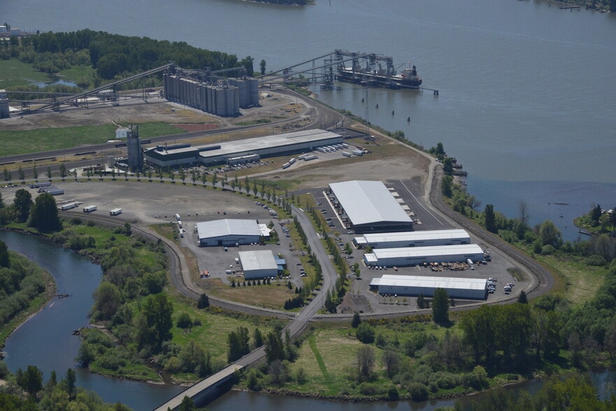 2550 N Hendrickson Dr, Kalama, WA for lease - Aerial - Image 3 of 10
