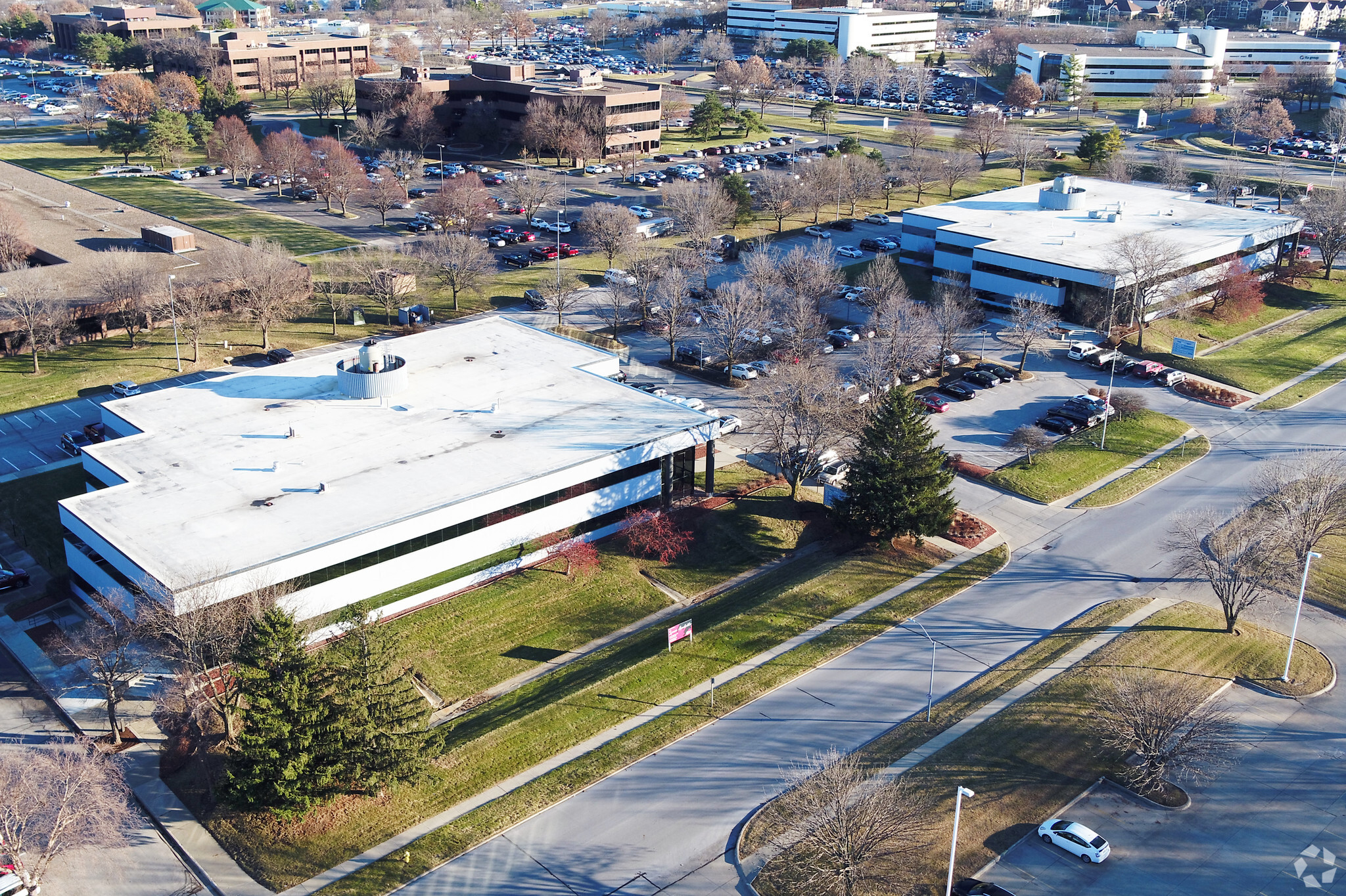 1601 48th St, West Des Moines, IA for lease Building Photo- Image 1 of 2