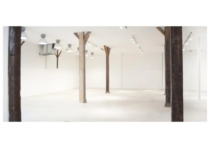 Retail in Paris for lease - Interior Photo - Image 3 of 8