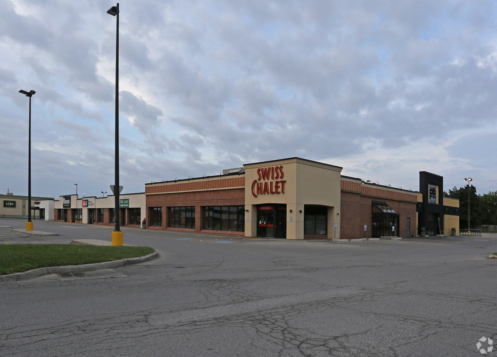 1067 Wellington Rd S, London, ON for sale Primary Photo- Image 1 of 1