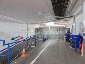 Retail in Barcelona, Barcelona for lease Interior Photo- Image 1 of 5