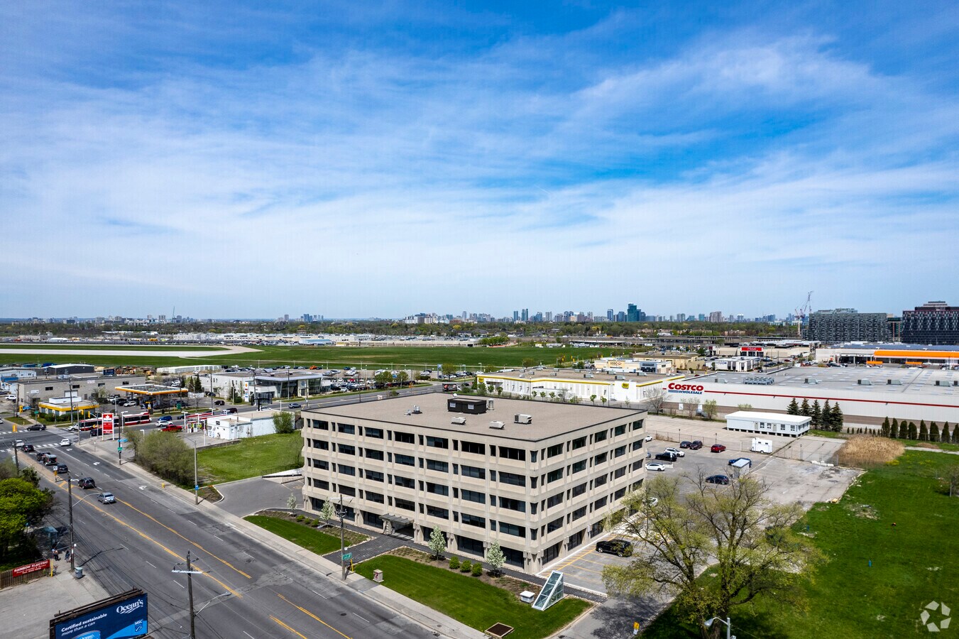 3625 Dufferin St, Toronto, ON M3K 1Z2