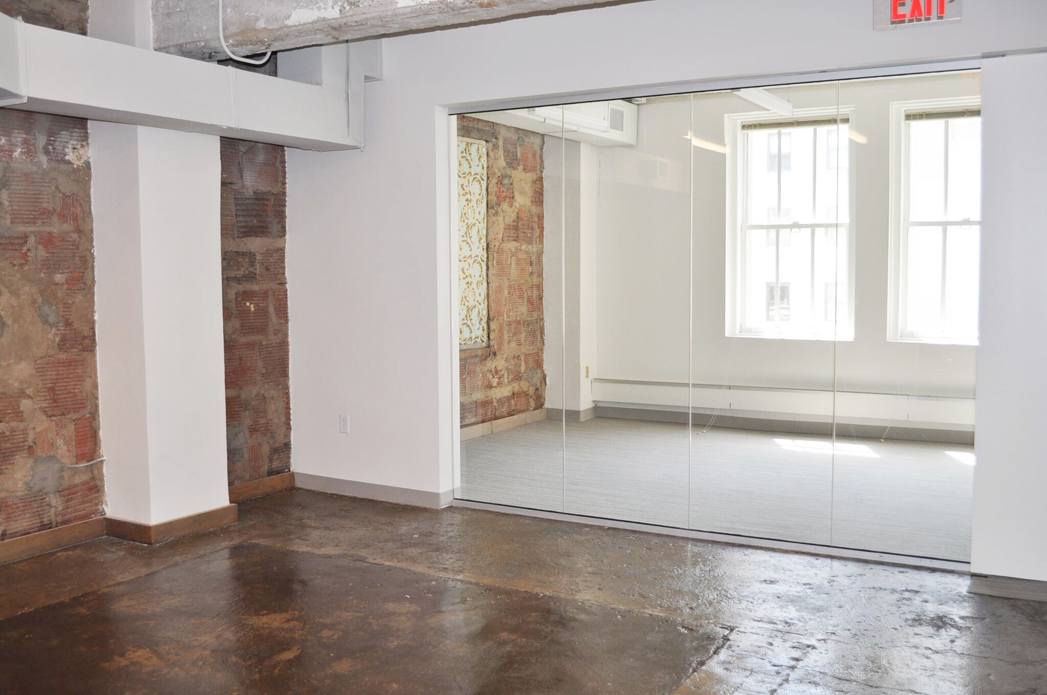 729 15th St NW, Washington, DC for lease Interior Photo- Image 1 of 4