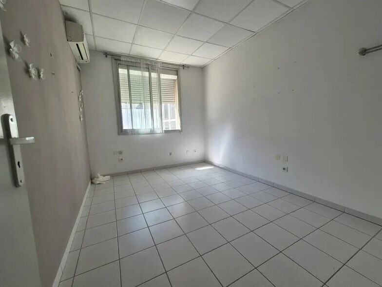 Office in Castelnau-le-Lez for lease - Interior Photo - Image 3 of 5