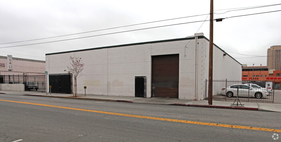 665 N Spring St, Los Angeles, CA for sale - Building Photo - Image 2 of 3