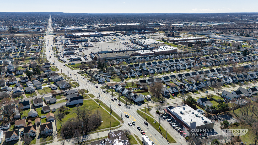 4665-4673 Ridge Rd, Brooklyn, OH for sale - Building Photo - Image 3 of 6