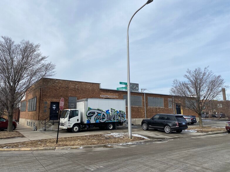 1700 N Throop St, Chicago, IL for lease - Building Photo - Image 1 of 19