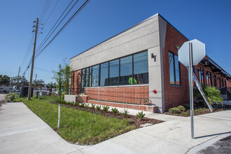 1900 Diversified Way, Orlando, FL for lease Building Photo- Image 1 of 6