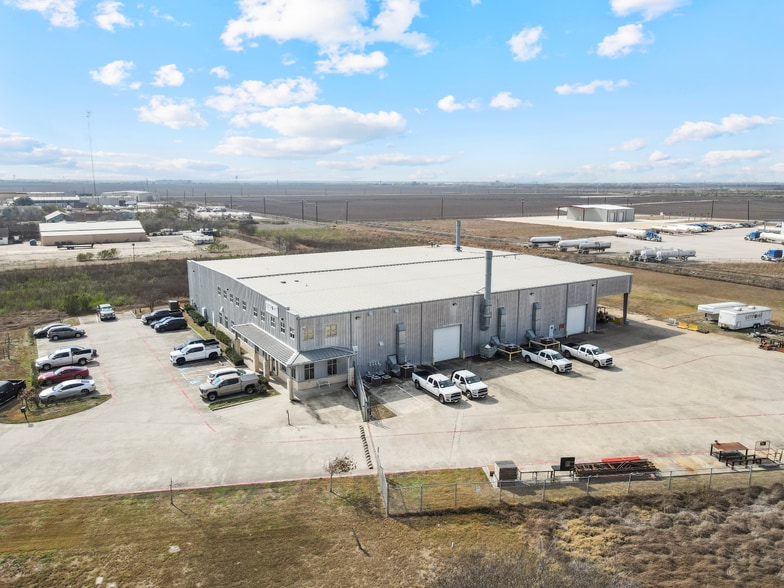 1257 Southern Minerals Rd, Corpus Christi, TX for sale - Building Photo - Image 3 of 11