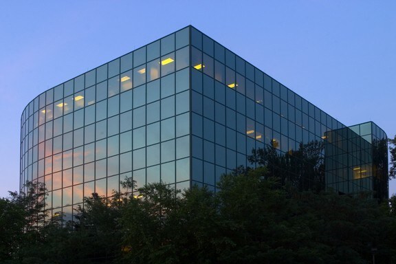 9200 Indian Creek Pky, Overland Park, KS for lease Building Photo- Image 1 of 4