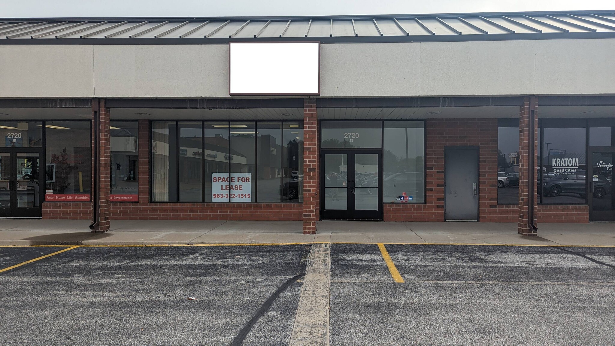 2820 W Locust St, Davenport, IA for lease Building Photo- Image 1 of 11