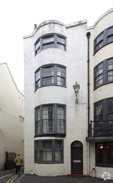 74 Middle St, Brighton for sale - Building Photo - Image 2 of 2