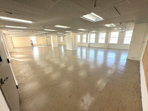 318-320 W 9th St, Los Angeles, CA for lease Building Photo- Image 2 of 11