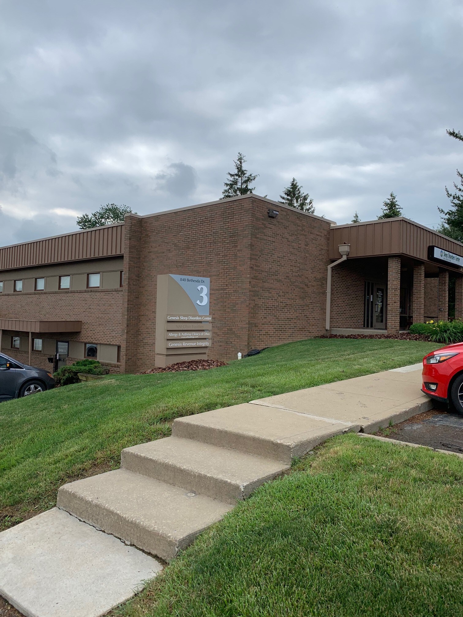 830 Bethesda Dr, Zanesville, OH for lease Primary Photo- Image 1 of 18