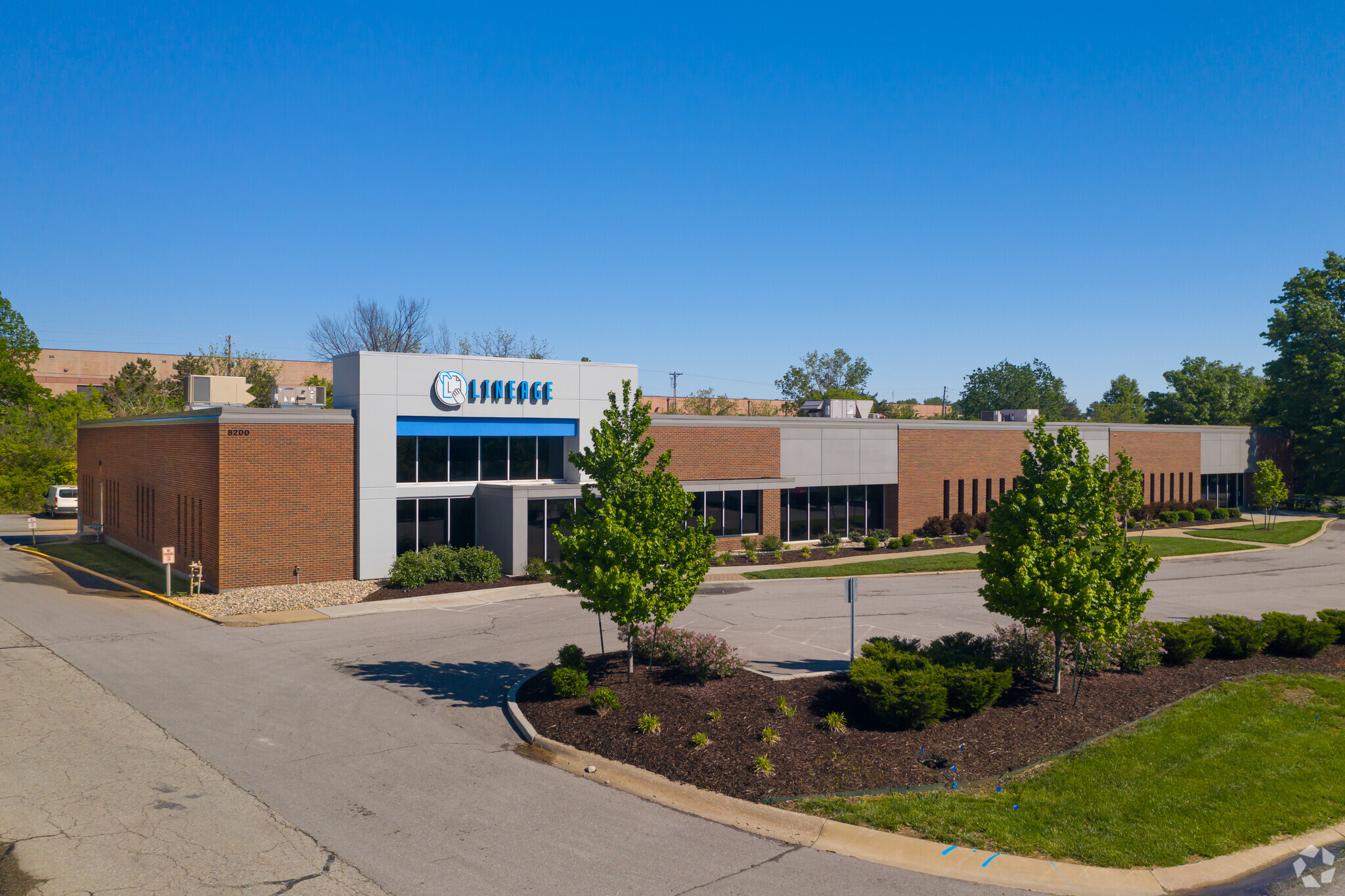 8200 Nieman Rd, Lenexa, KS for sale Primary Photo- Image 1 of 1