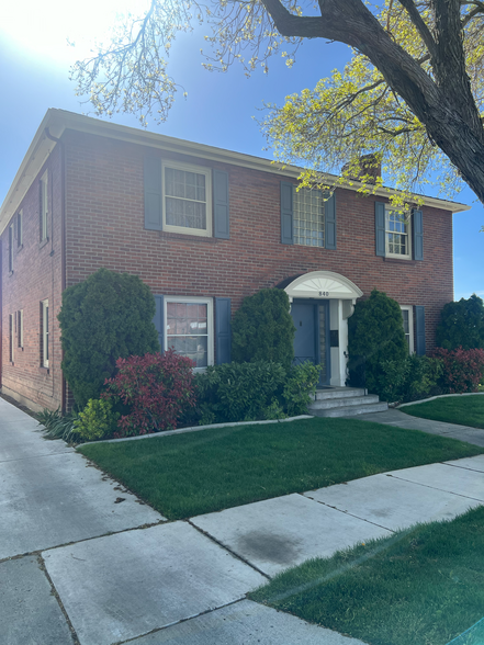 820 S Arlington Ave, Reno, NV for sale - Primary Photo - Image 1 of 20