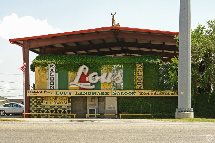 5101 Leopard St, Corpus Christi, TX for sale - Primary Photo - Image 1 of 2