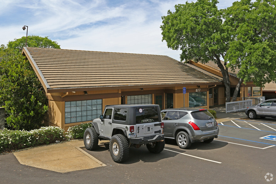 875-877 Embarcadero Dr, El Dorado Hills, CA for lease - Building Photo - Image 2 of 4