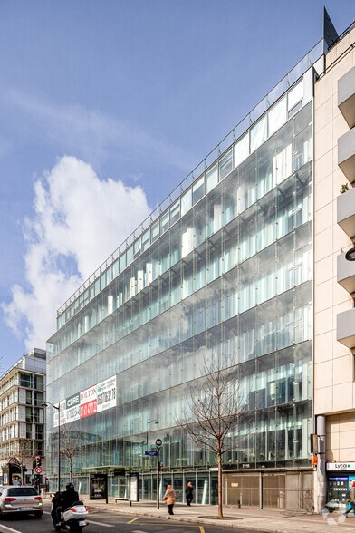 2-8 Rue Gaston Rébuffat, Paris for lease - Building Photo - Image 3 of 19