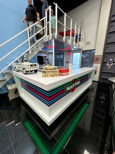 3019 Ravenswood Rd, Fort Lauderdale, FL for sale - Building Photo - Image 2 of 6