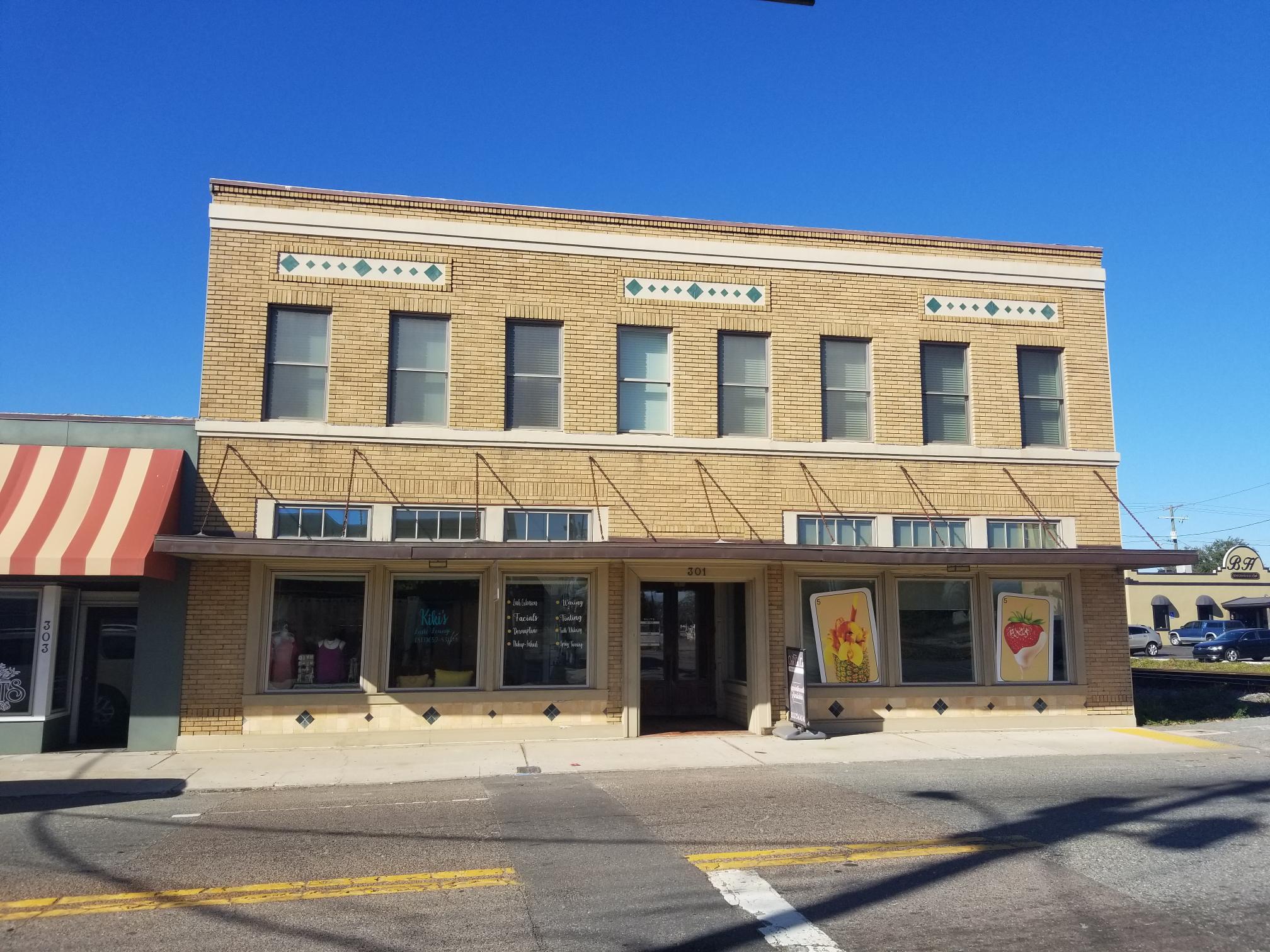 301 S Collins St, Plant City, FL for lease Building Photo- Image 1 of 23