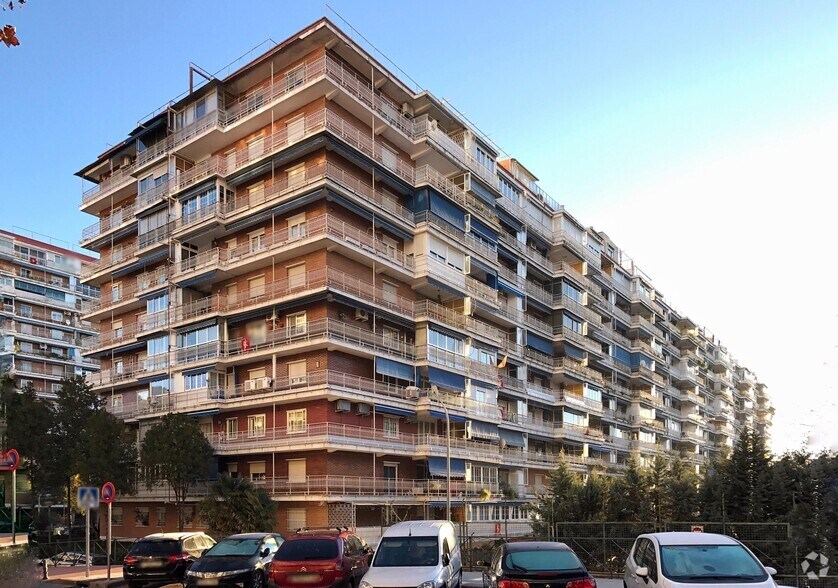 Calle Porto Colón, 8, Alcorcón, Madrid for sale - Primary Photo - Image 1 of 2