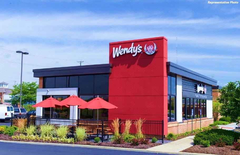 1162 S Washington Ave, Holland, MI for sale - Primary Photo - Image 3 of 5