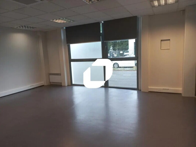 Office in Marcq-en-Baroeul for lease - Interior Photo - Image 3 of 6