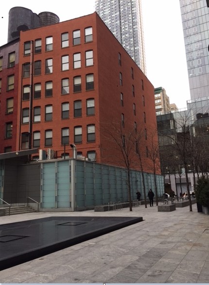 110 W 30th St, New York, NY for lease - Building Photo - Image 1 of 4