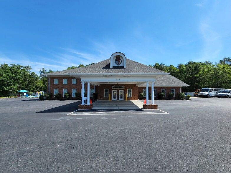 1224 Old Cherokee Rd, Lexington, SC for sale - Primary Photo - Image 1 of 1